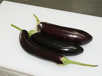 纳豆煮茄子配干煎松茸的做法