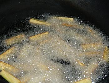 纳豆煮茄子配干煎松茸的做法