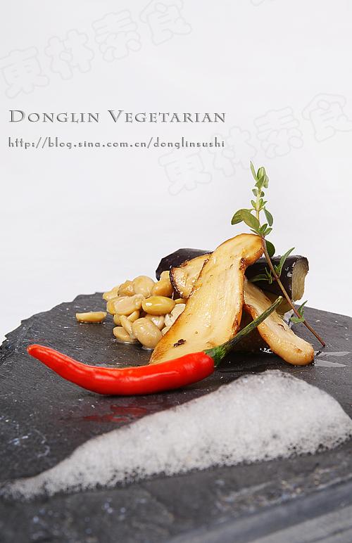 纳豆煮茄子配干煎松茸的做法