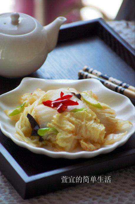 醋溜木耳白菜的做法