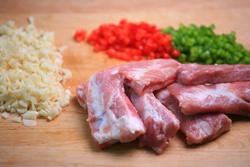 蒜香排骨的做法