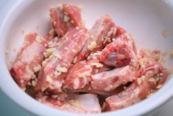 蒜香排骨的做法