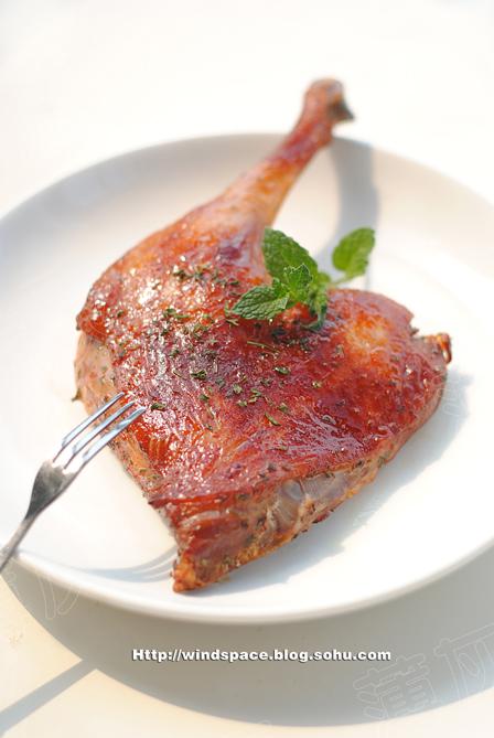 蒜香欧芹烤鸭腿的做法