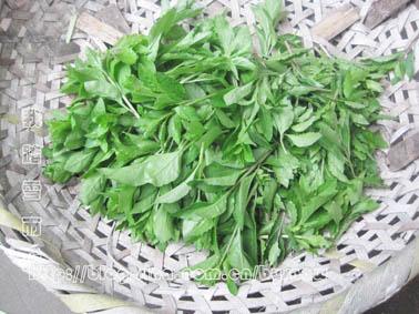 油盐枸杞芽儿的做法