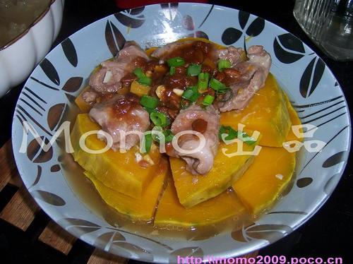 黄豆酱肉片蒸南瓜的做法