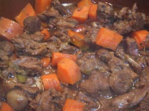 红萝卜狗肉的做法