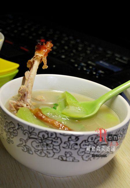 丝瓜鸭架汤的做法