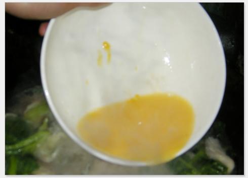 平菇鸡蛋汤的做法