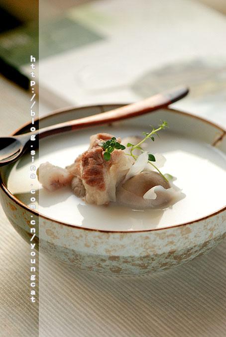 浓汁大骨汤的做法