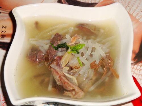 羊杂萝卜汤的做法