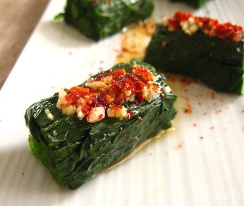 油泼菠菜的做法