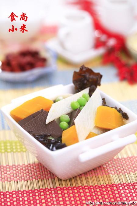 ��ɫ�Ŷ�����������