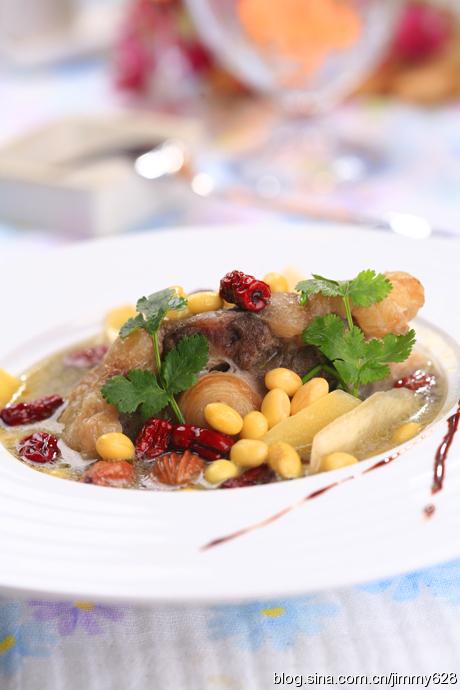 �ƶ�ţβ��������