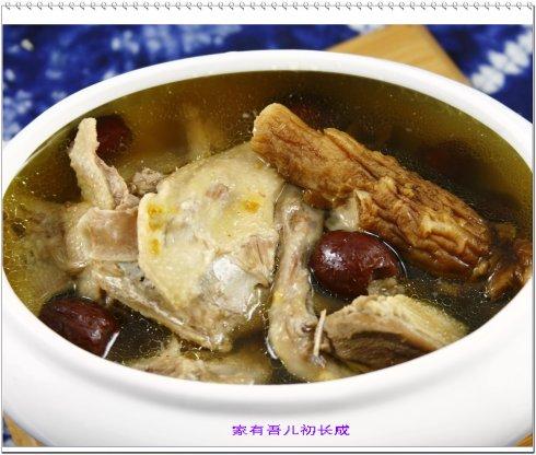 高丽参蒸乳鸽的做法