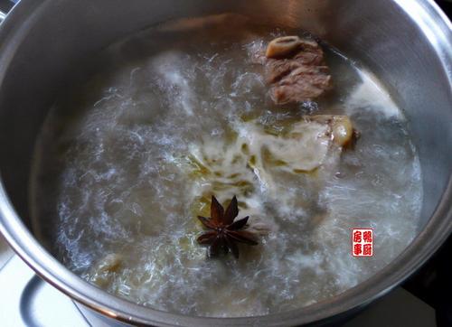 韩式牛骨汤的做法