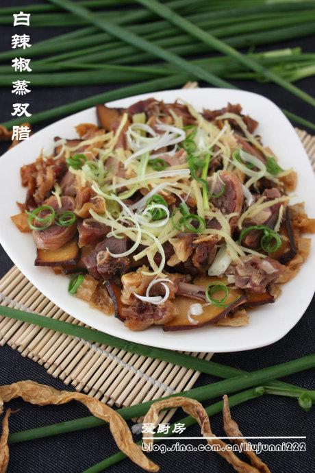 白辣椒蒸双腊的做法