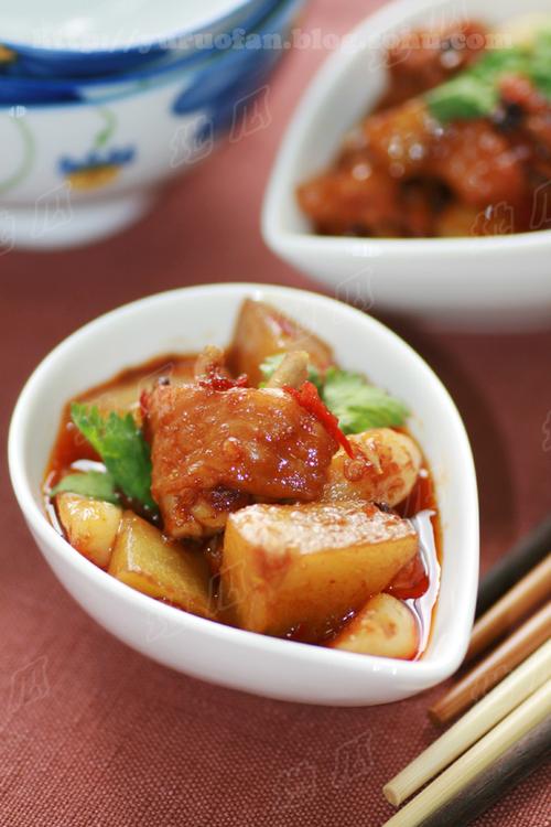 佛手瓜烧鸡翅的做法