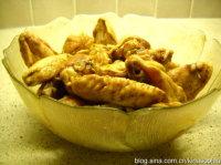 热红酒烤鸡翅的做法