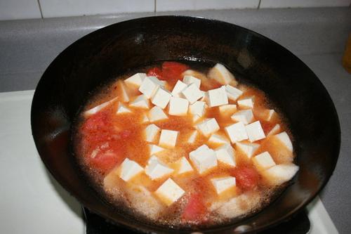 山药西红柿烧豆腐的做法