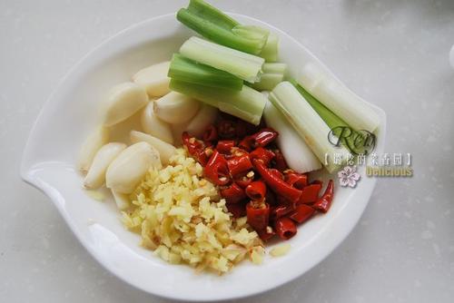 川香辣酱烧黄辣丁的做法