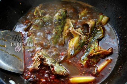 川香辣酱烧黄辣丁的做法