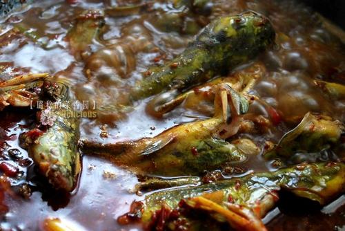 川香辣酱烧黄辣丁的做法