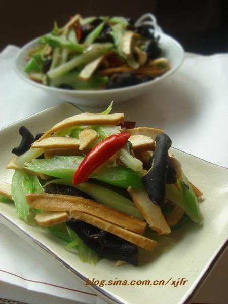 �۲�ľ������ɵ�����