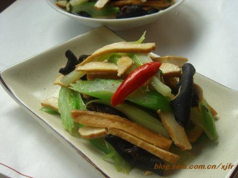 �۲�ľ������ɵ�����