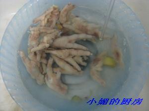 ������צ������