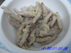 ������צ������