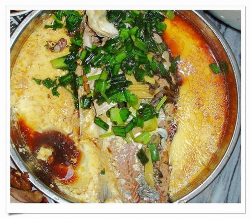 鲫鱼烧水蛋的做法