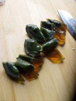 鱼丸皮蛋豆苗羹的做法