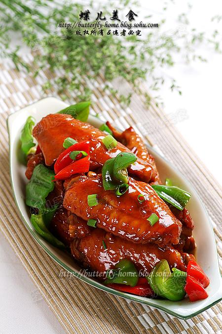 青椒啤酒烧鸡翅的做法