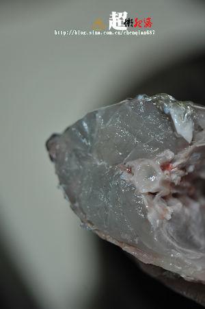 咸菜焖星鲈的做法