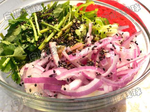 青椒拌洋葱的做法