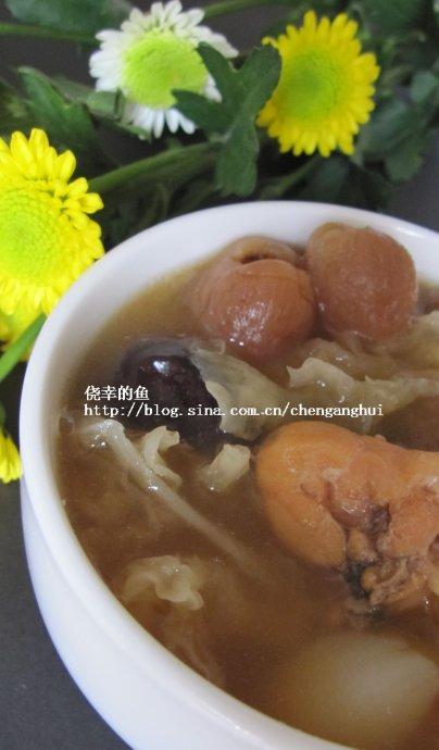 银耳百合田鸡汤的做法