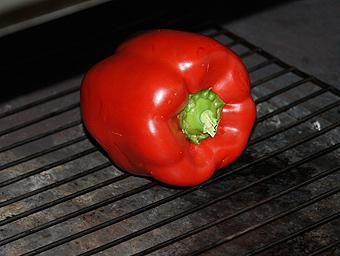 柳橙风味的红甜椒土豆卷的做法