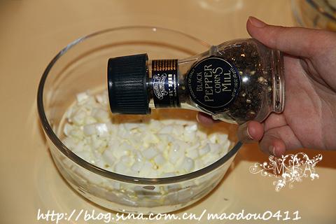 鸡蛋黄瓜色拉的做法