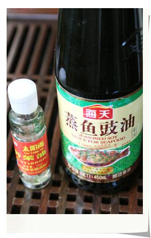 葱油拌木耳的做法