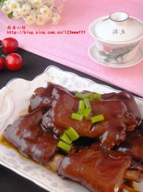 红焖猪蹄的做法