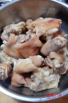 红焖猪蹄的做法