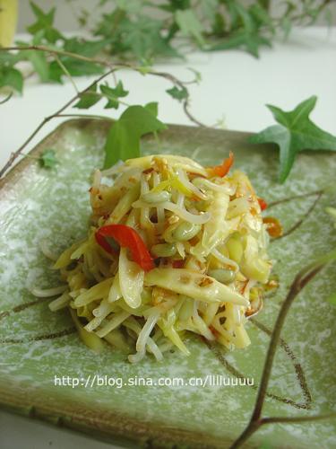 豆芽拌笋尖的做法