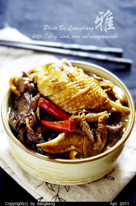 榛蘑炖鸡块的做法