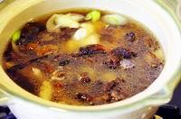 榛蘑炖鸡块的做法