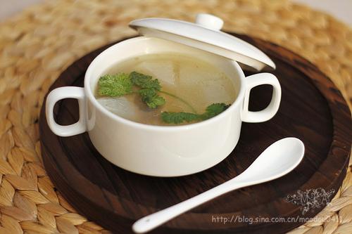 萝卜牛骨汤的做法