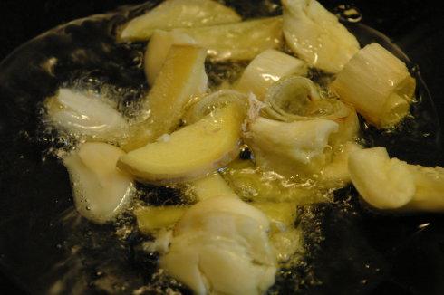 火辣版酸菜排骨的做法