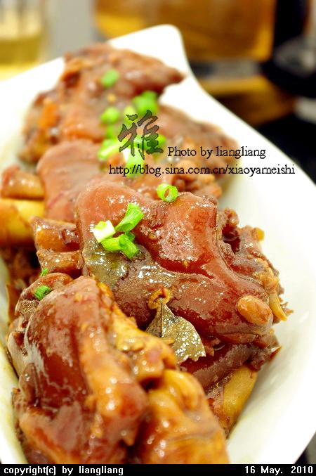 香浓酱猪手的做法