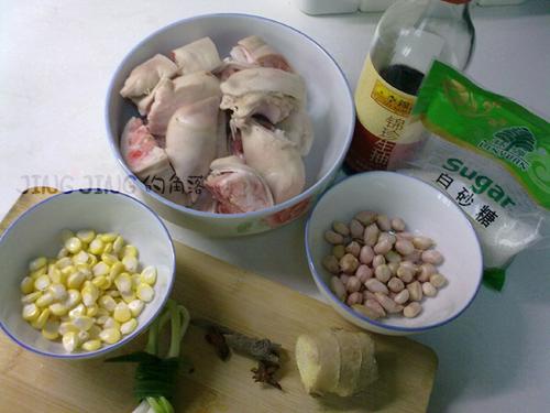 DIY猪蹄冻的做法