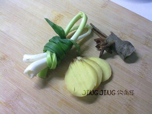 DIY猪蹄冻的做法