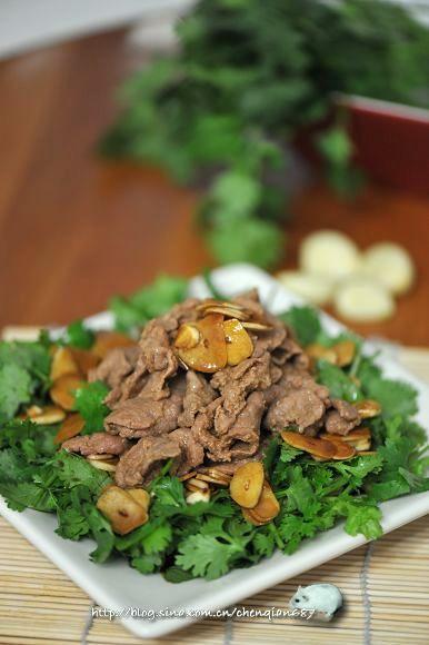 香菜拌牛肉的做法